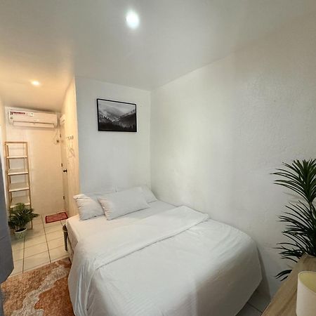 West Coast Beach House Cebu Extérieur photo