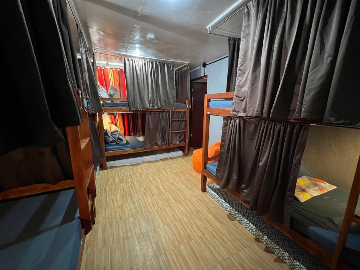 West Coast Beach House Cebu Extérieur photo