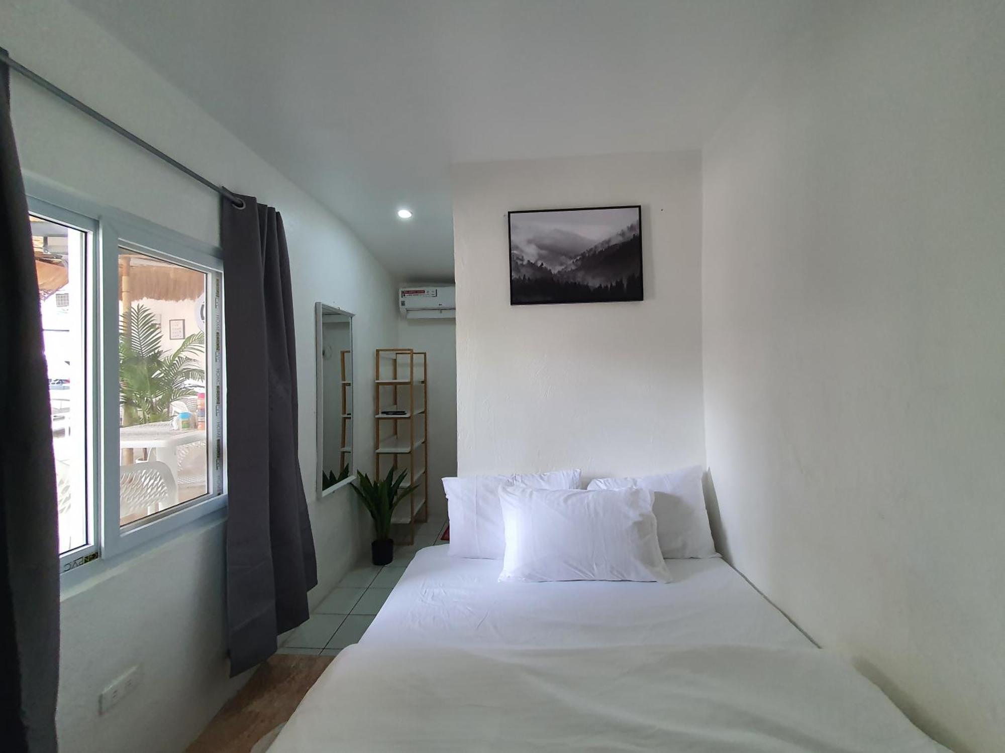 West Coast Beach House Cebu Extérieur photo